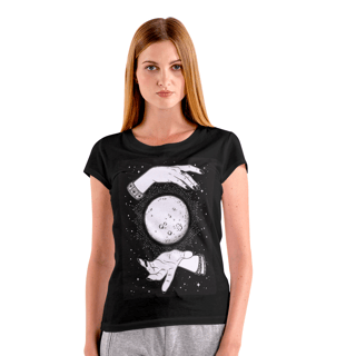 Nome do produto Camiseta Baby look Mística - A Cigana e a Lua - BLCL29