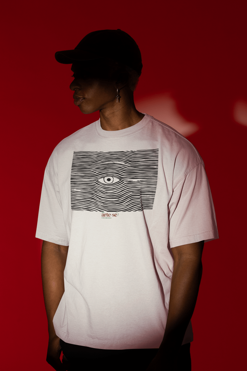 Nome do produto: Camiseta Oversized - Deus e o Átomo