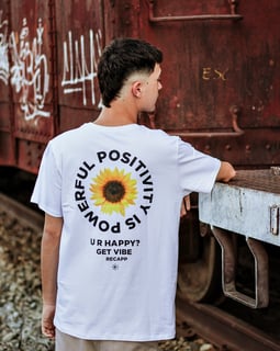 Nome do produto Camiseta Get Vibes (escrita preta)