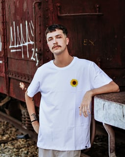 Nome do produto Camiseta Get Vibes (escrita preta)