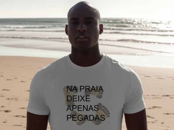 Camiseta - Na praia apenas pegadas