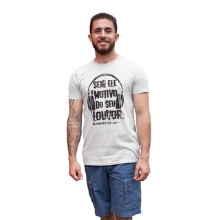 Camiseta Cristã Deuteronômio 10.21 | Unissex Prime