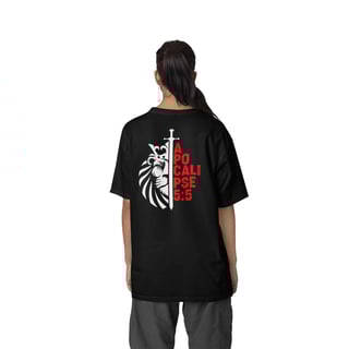 Camisa Oversized - Apocalipse 5:5