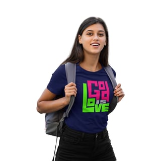 Camiseta Quality - God is love