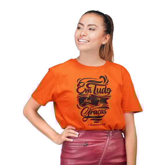 Camiseta Cristã Em tudo daí graça | Unissex Quality