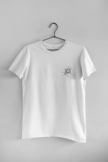 Nome do produto Camiseta - He is Risen