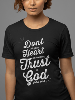 Nome do produto Camiseta - Trust in God (Preta, Cinza,Vinho e Azul Marinho)