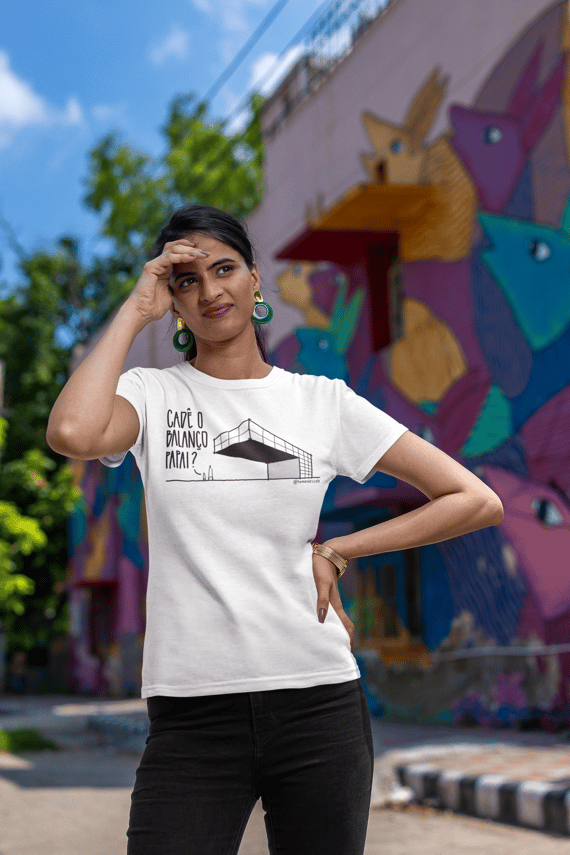 Camiseta Feminina Branca - Cadê o balanço papai?