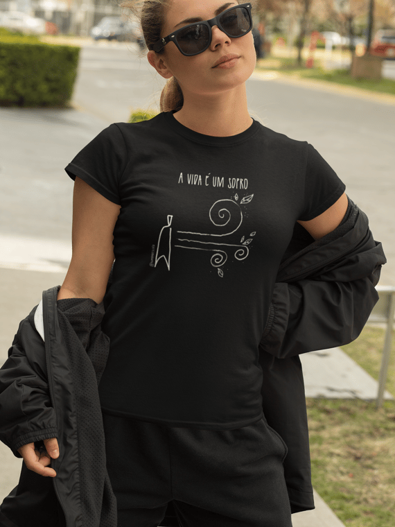 Camiseta Feminina Preta - A vida é um sopro