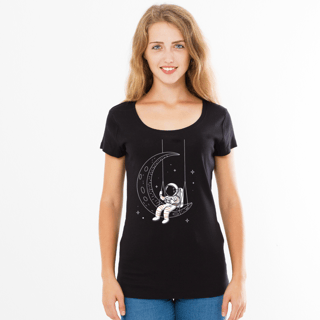 Nome do produto Camiseta Astronauta na Lua - Exploração e Estilo 