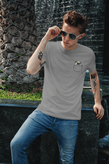 Nome do produto Pocket Pug | T-Shirt Quality