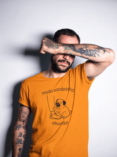 Nome do produto Modo Sombrinha | T-Shirt Quality