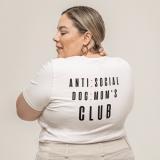 Camiseta Plus Size [Anti Social Dog Mom