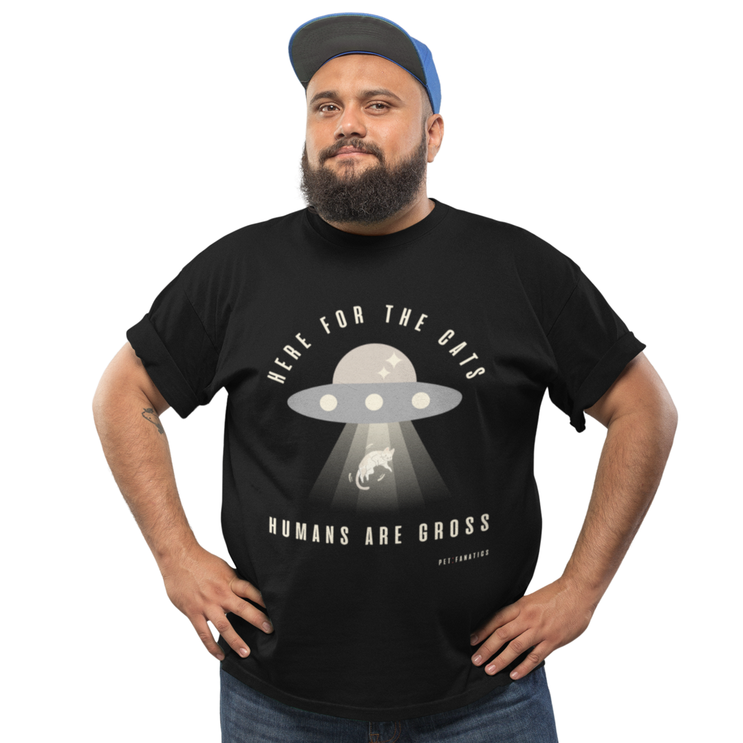 Nome do produto: Camiseta Plus Size UFO [Here for the Cats. Humans are Gross]