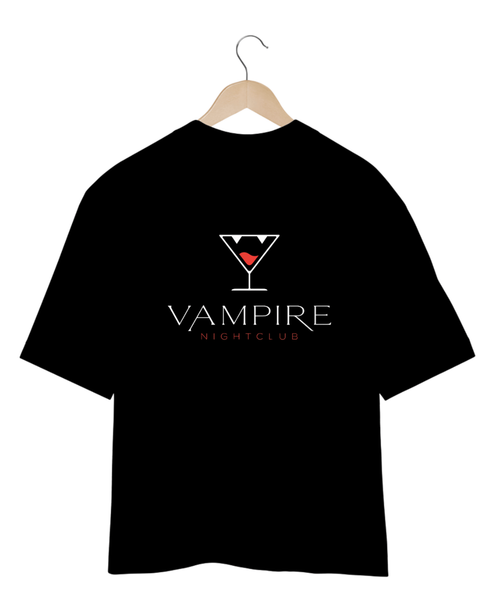 Nome do produto: Camiseta Oversized Vampire Night Club Cor Preta