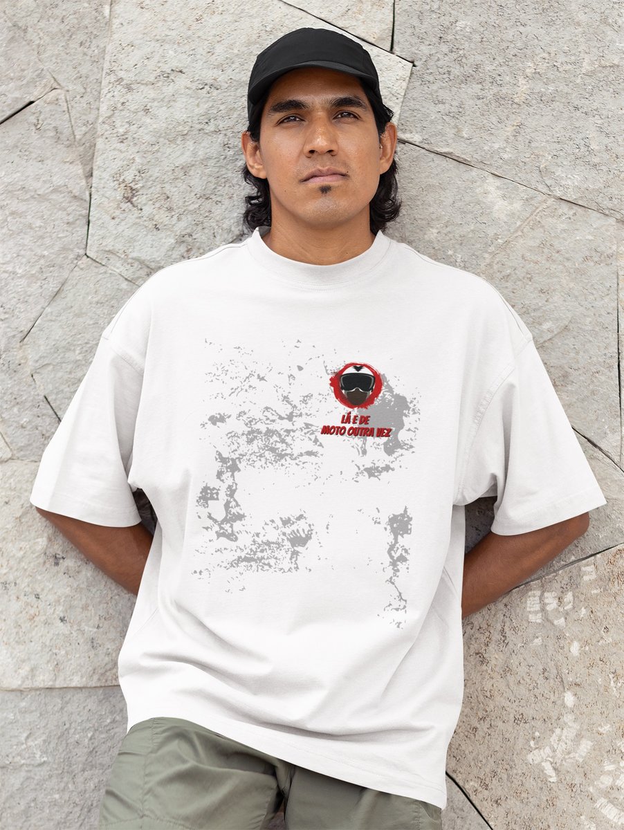 Nome do produto: Mapa - Collab  Lá e de Moto Outra Vez  - Unissex, 100% Algodão, Oversized