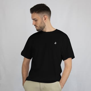 Nome do produtoCamiseta Oversized Sinal Genrikh Masculino