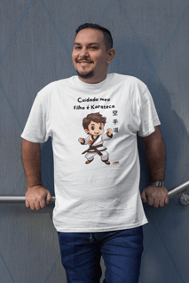 Nome do produto Camiseta - Cuidado meu filho é Karateca