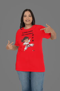 Nome do produto Camiseta - Cuidado minha filha é Karateca