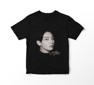 Nome do produto Camiseta BTS - Jung Kook Faces (preta)