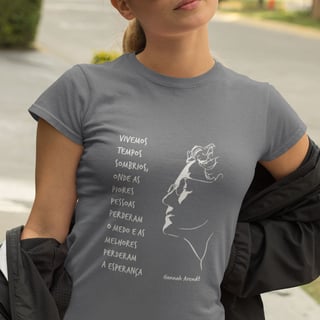 Nome do produto Tempos sombrios (Baby look - Algodão peruano)