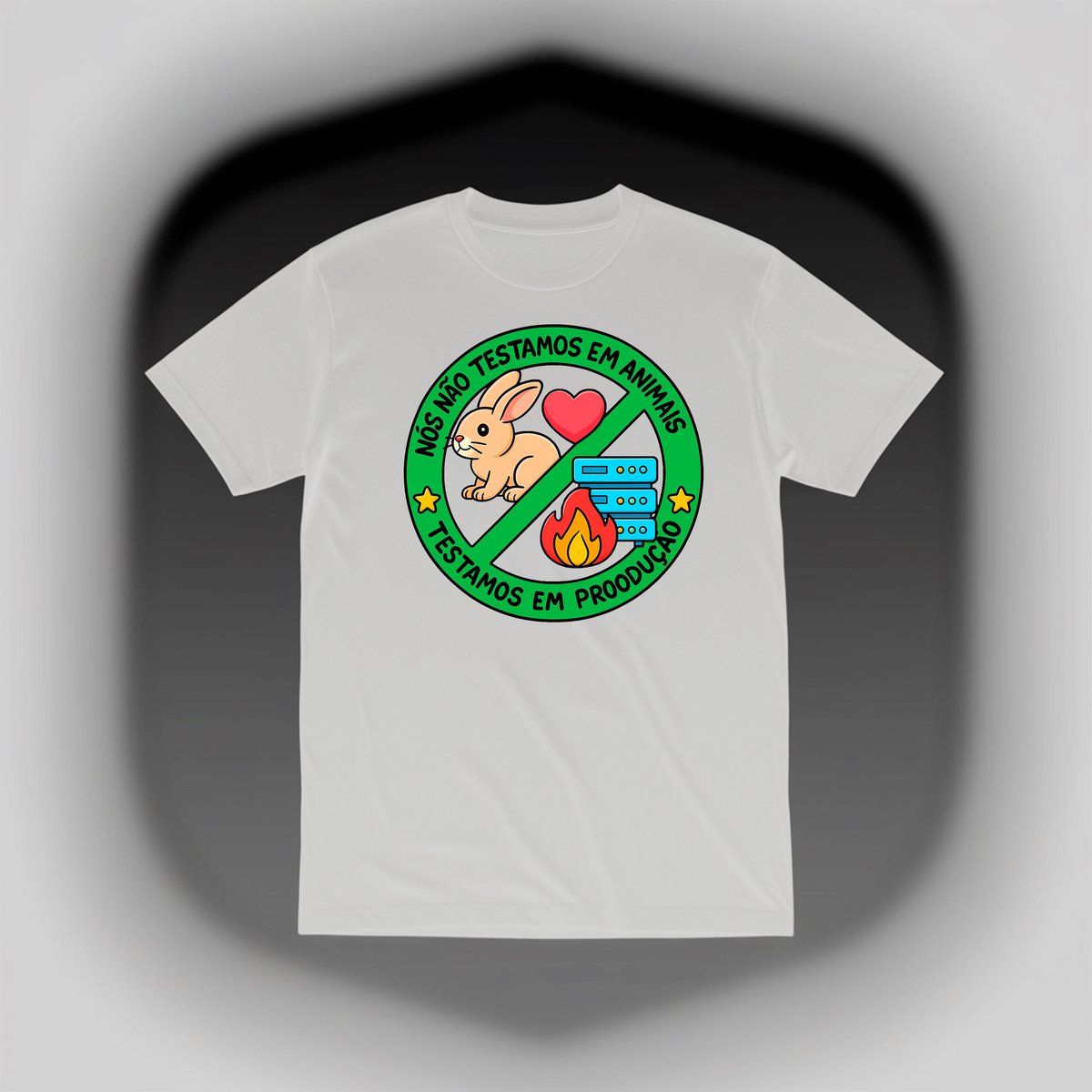 Nome do produto: Camiseta - Testamos em produção