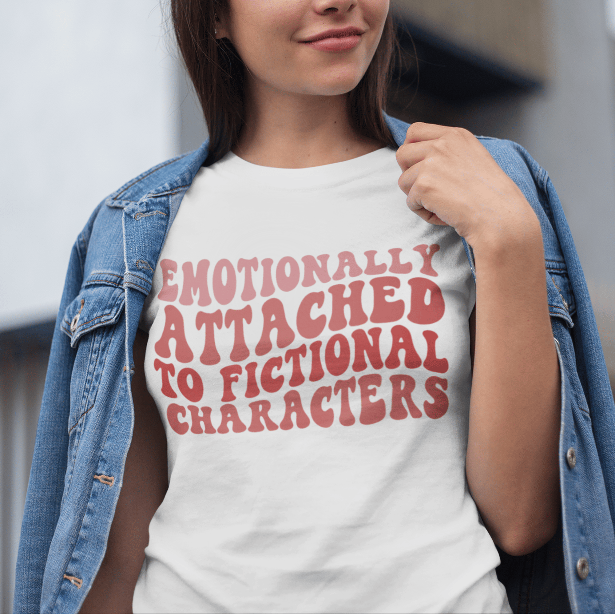 Emotionally Attached - Camiseta