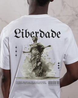 Nome do produto Camiseta Oversized Estampa Liberdade