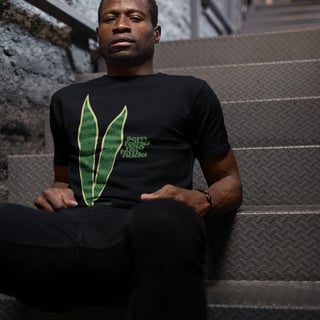 Nome do produto Camiseta Use Laroyê - Espada de São Jorge