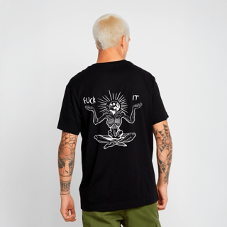 Nome do produto Camiseta Fuck it Halloween Edition ( Estampa Traseira)