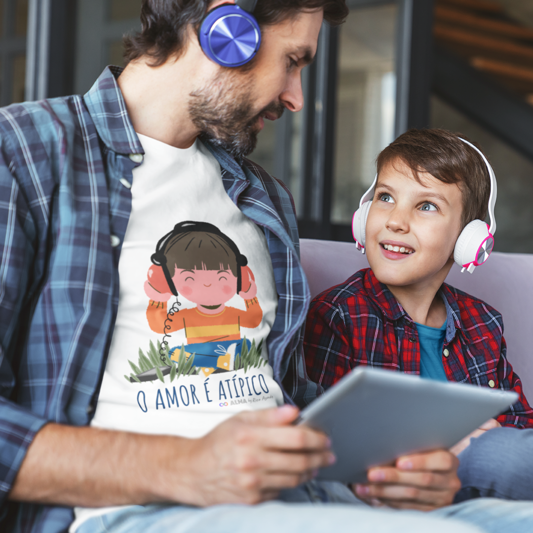 Nome do produto: Camiseta O Amor é Atípico Prime