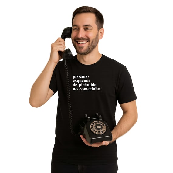 Camiseta Pirâmide