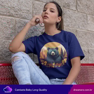 Nome do produto Camiseta Urso Outonal – Conexão com a Natureza Selvagem