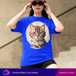 Nome do produto Camiseta Feminina Gatinho Olhar Encantado – Amor à Primeira Vista
