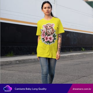Nome do produto Camiseta Feminina Primatinha Exótica – Fofura Selvagem com Toque Floral