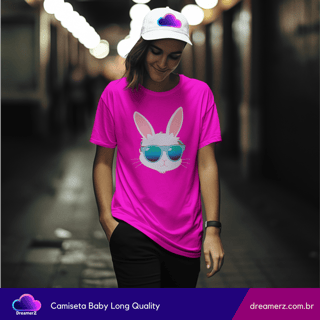 Nome do produto Camiseta Feminina Coelho Estiloso – Use com Atitude e Faça Sucesso!