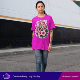 Nome do produto Camiseta Feminina Primatinha Exótica – Fofura Selvagem com Toque Floral