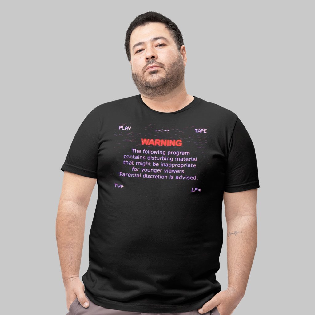 Nome do produto: Camiseta Plus Size Aviso Parental | Conforto para maratonar lembranças