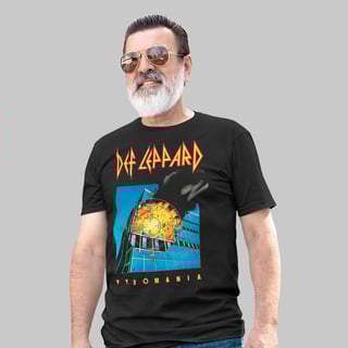 Camiseta Unissex Pyromania – Alvo em Chamas | Estampe seu som alto