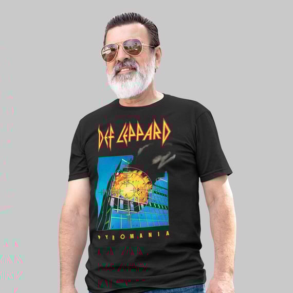 Camiseta Unissex Pyromania – Alvo em Chamas | Estampe seu som alto