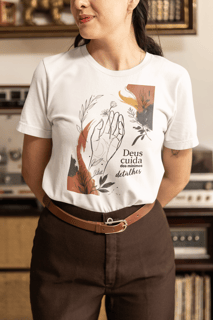 Nome do produto Camiseta unissex - Deus cuida dos detalhes