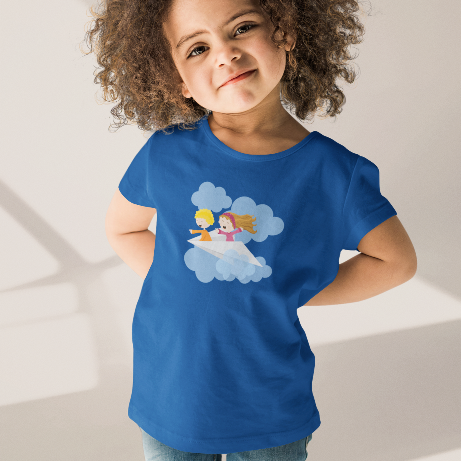 T-shirt quality infantil avião de papel