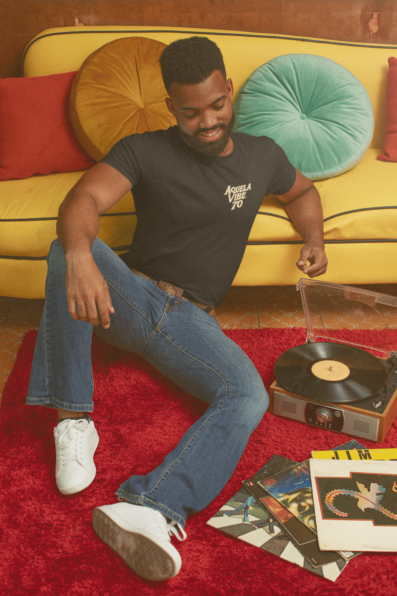 Nome do produto: Camiseta Minimalista Aquela Vibe 70