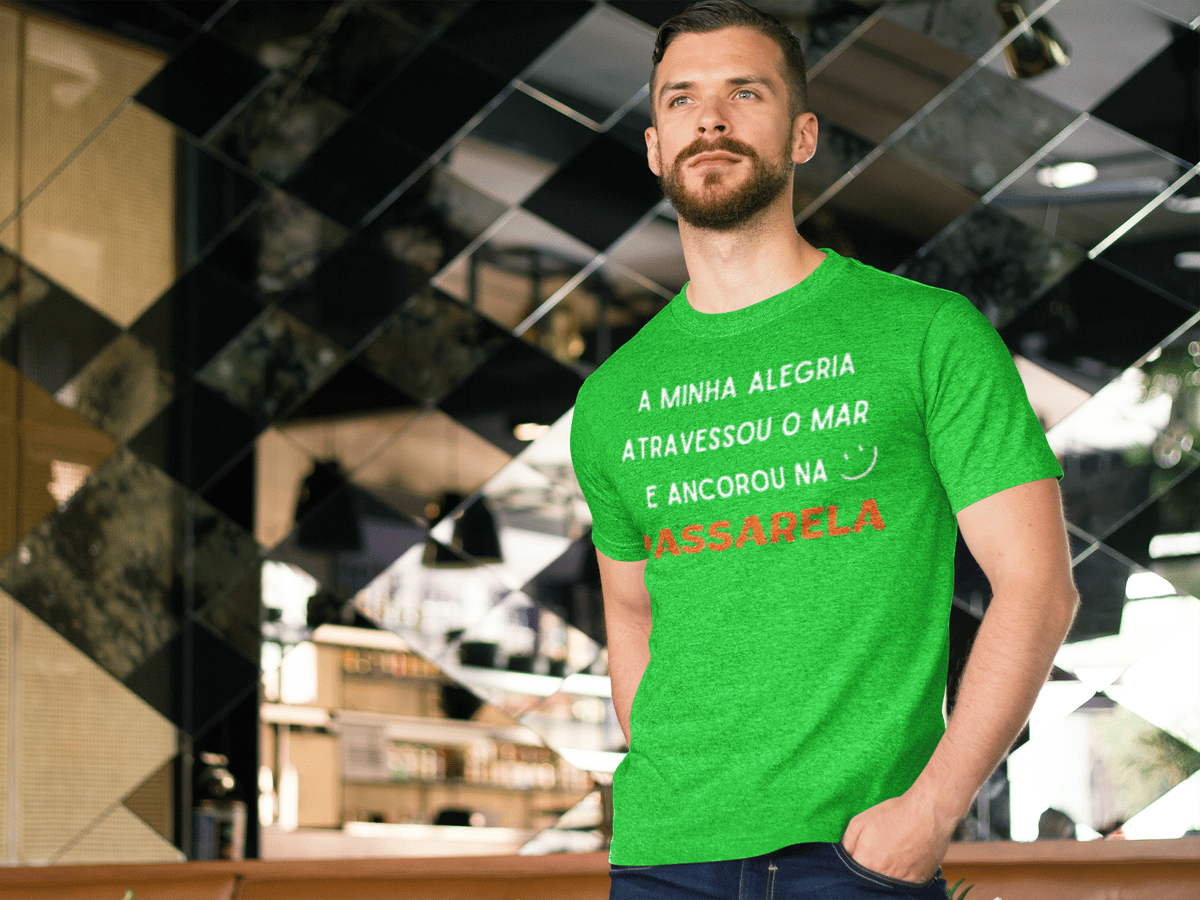 Nome do produto: Camiseta Masculina - Alegria