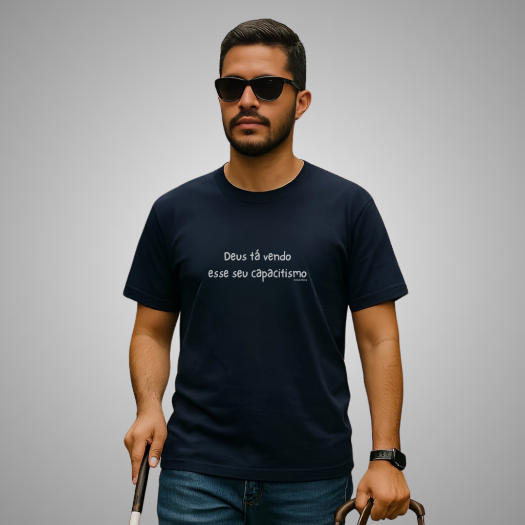 Nome do produto: Camiseta Deus está vendo esse seu capacitismo