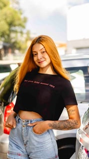 Nome do produtoCropped - Hot girls drive manual cars