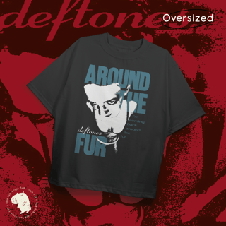 Camiseta Oversized Around The Fur