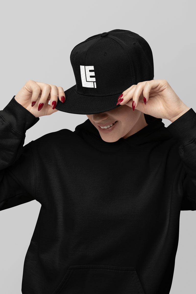 Nome do produto: Boné Aba Reta - Estilo Livre