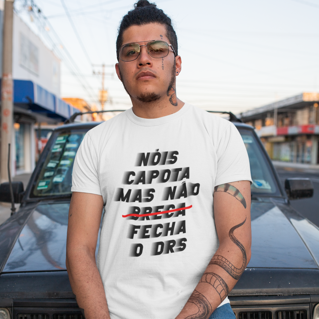 Nome do produto: Camiseta Nóis Capota