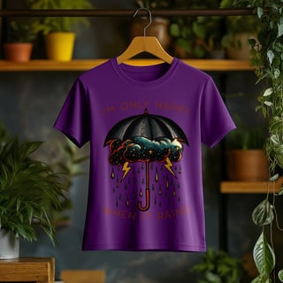 Nome do produto Camiseta Feminina I'm Only Happy When It Rains